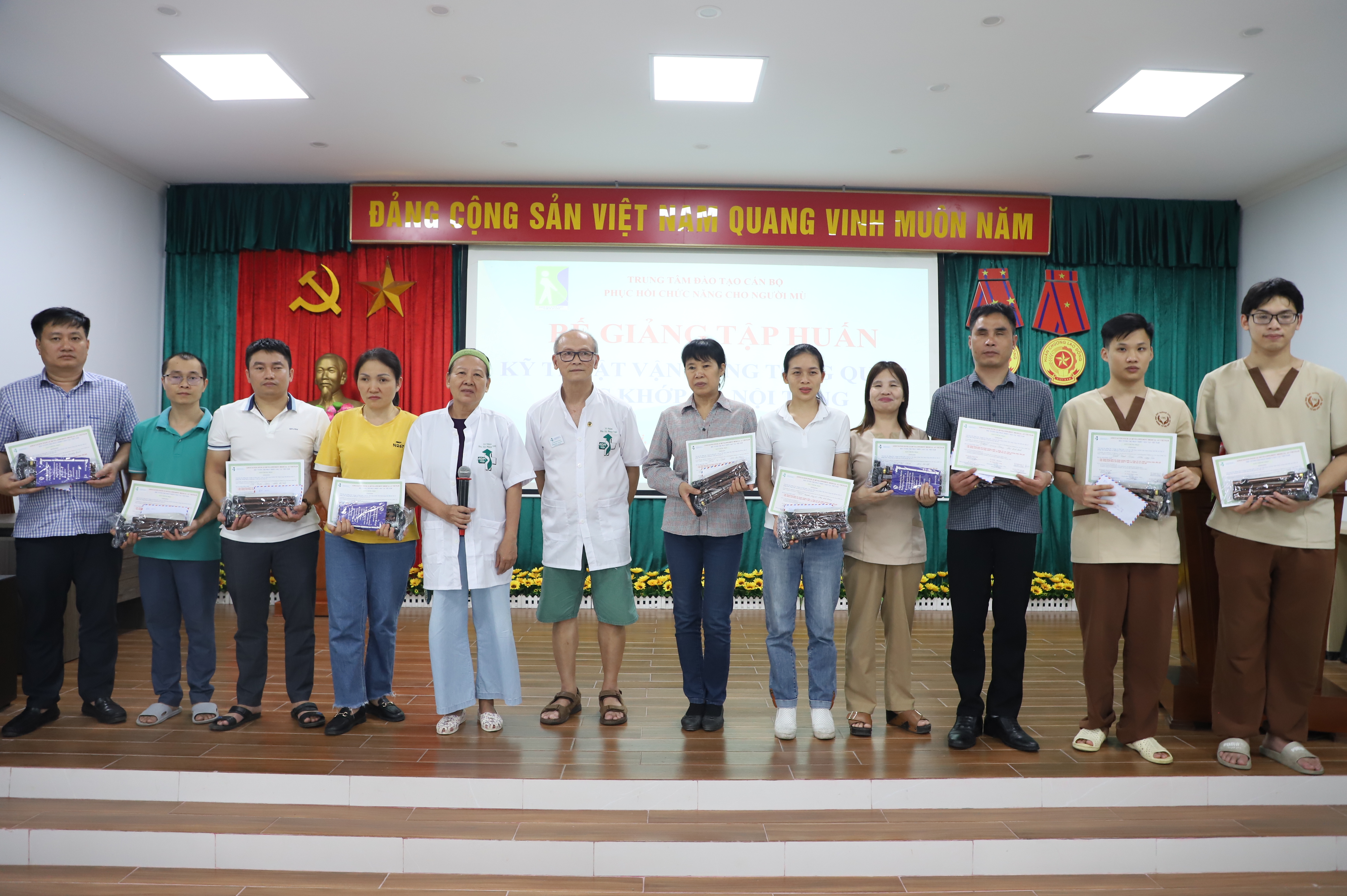 Tập huấn phương pháp Vận động tổng quát các khớp xương và Vận động kích thích nội tạng